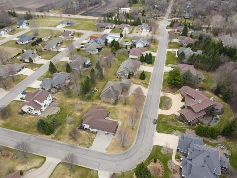 1929 Woodcrest Drive NE Owatonna MN 55060
