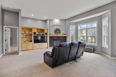 1929 Woodcrest Drive NE Owatonna MN 55060