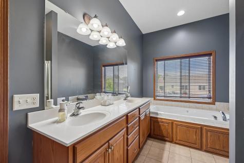 1514 Overlook Drive SE Lonsdale MN 55046