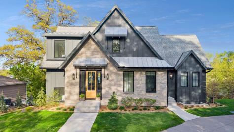 2412 Avon Drive Mound MN 55364