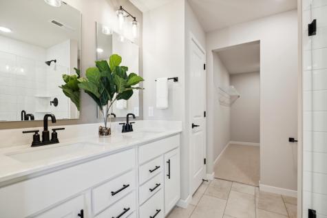 12614 Erskin Street NE Blaine MN 55449