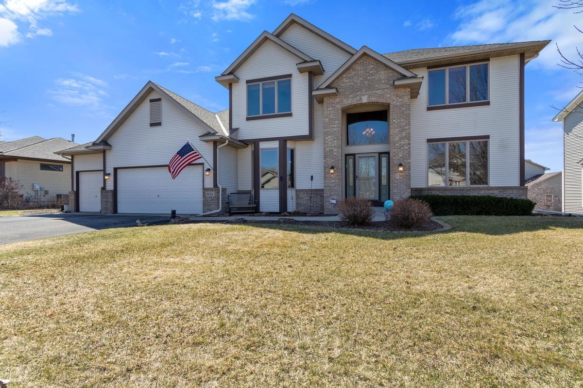 5721 103rd Avenue N Brooklyn Park MN 55443