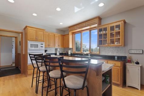 5721 103rd Avenue N Brooklyn Park MN 55443