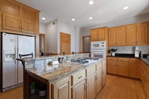 5721 103rd Avenue N Brooklyn Park MN 55443