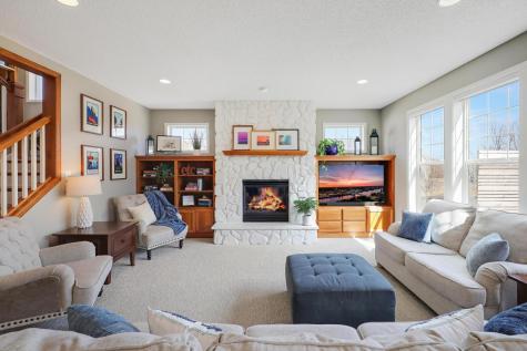 13472 Clearwater Circle Rogers MN 55374