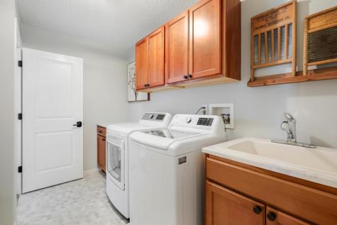 13472 Clearwater Circle Rogers MN 55374