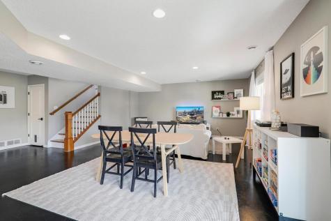 13472 Clearwater Circle Rogers MN 55374