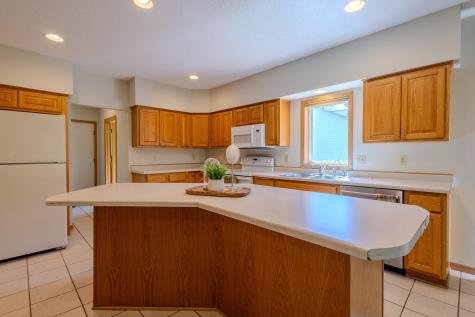 16210 39th Place N Plymouth MN 55446