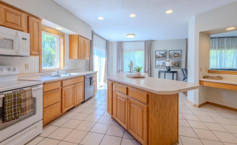 16210 39th Place N Plymouth MN 55446