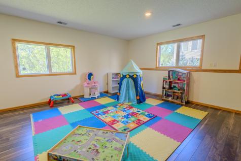 16210 39th Place N Plymouth MN 55446