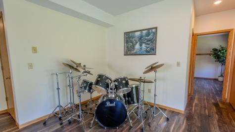 16210 39th Place N Plymouth MN 55446