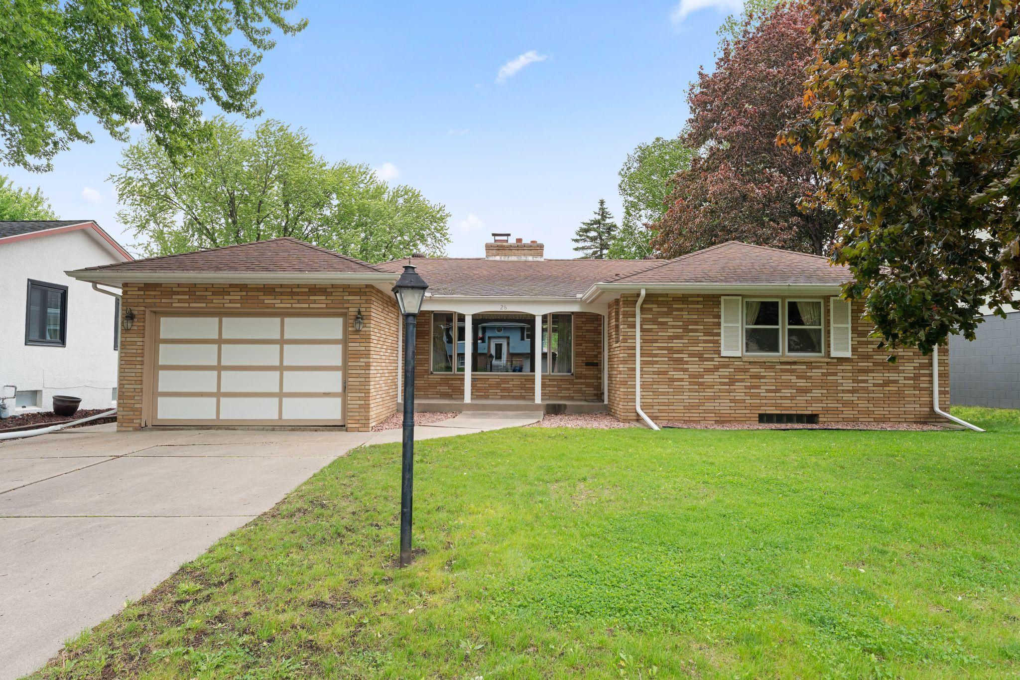 26 W Sandra Lee Drive Saint Paul MN 55119
