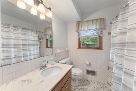 26 W Sandra Lee Drive Saint Paul MN 55119