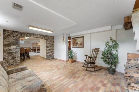 26 W Sandra Lee Drive Saint Paul MN 55119
