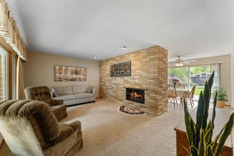 26 W Sandra Lee Drive Saint Paul MN 55119
