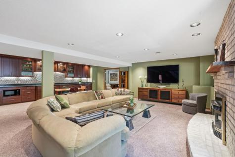 1201 93rd Street E Inver Grove Heights MN 55077