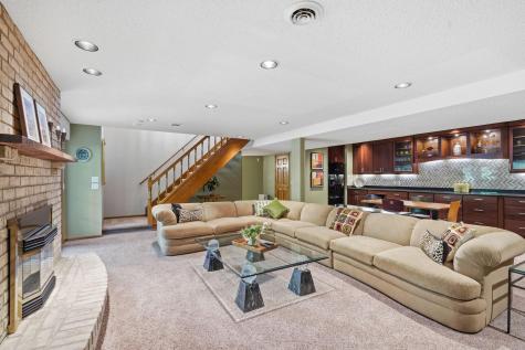 1201 93rd Street E Inver Grove Heights MN 55077