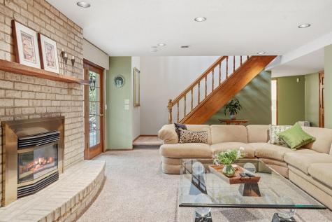 1201 93rd Street E Inver Grove Heights MN 55077