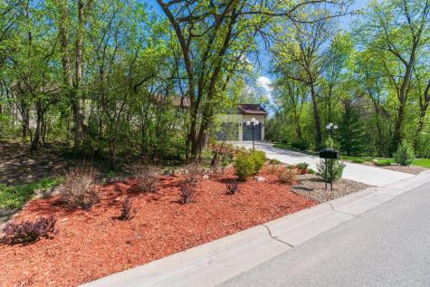 1201 93rd Street E Inver Grove Heights MN 55077