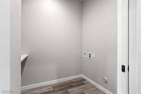 216 Laverne Lane Colfax ND 58018