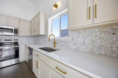 837 60th Avenue W West Fargo ND 58078