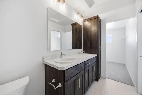 837 60th Avenue W West Fargo ND 58078