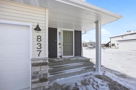 837 60th Avenue W West Fargo ND 58078