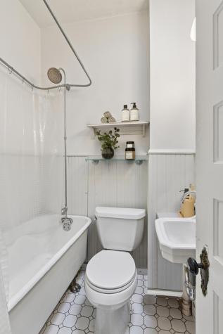 108 E 25th Street Minneapolis MN 55404