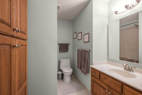 9918 Kiwi Avenue N Brooklyn Park MN 55443
