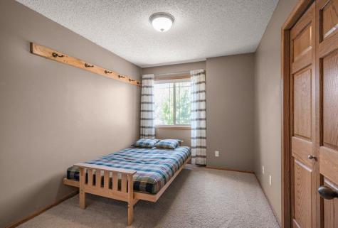 9918 Kiwi Avenue N Brooklyn Park MN 55443