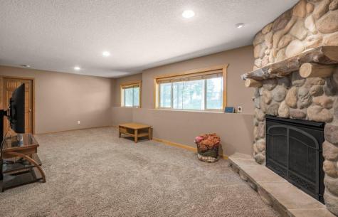 9918 Kiwi Avenue N Brooklyn Park MN 55443
