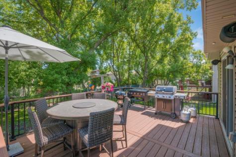9918 Kiwi Avenue N Brooklyn Park MN 55443