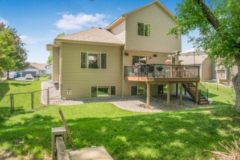 9918 Kiwi Avenue N Brooklyn Park MN 55443