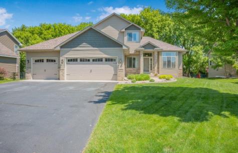 9918 Kiwi Avenue N Brooklyn Park MN 55443