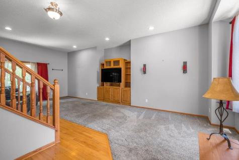 9918 Kiwi Avenue N Brooklyn Park MN 55443