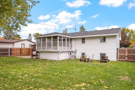 3301 Thurber Road Brooklyn Center MN 55429