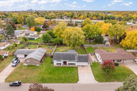 3301 Thurber Road Brooklyn Center MN 55429