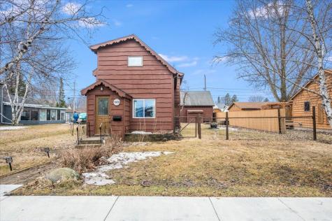 1912 E 3rd Street Superior WI 54880