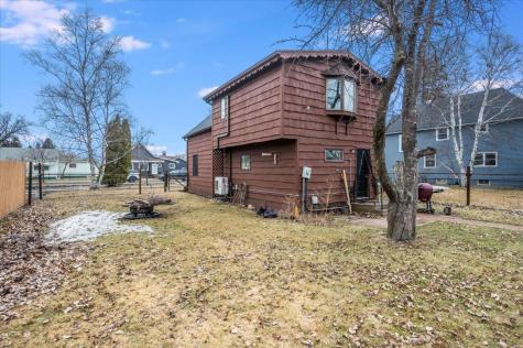 1912 E 3rd Street Superior WI 54880
