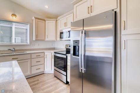 7338 28 Street S Fargo ND 58104