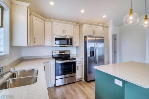 7338 28 Street S Fargo ND 58104