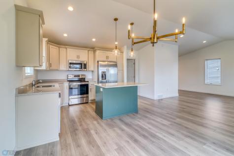 7338 28 Street S Fargo ND 58104