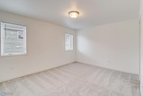 7338 28 Street S Fargo ND 58104