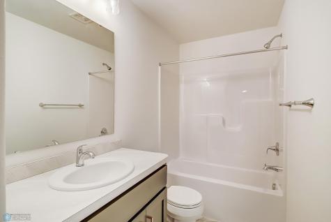 7338 28 Street S Fargo ND 58104