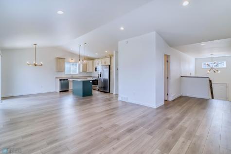 7338 28 Street S Fargo ND 58104