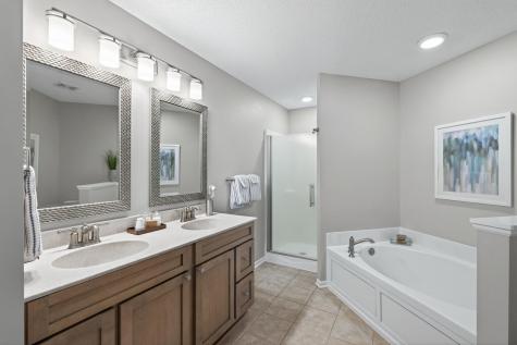 662 Sutherland Drive Woodbury MN 55129