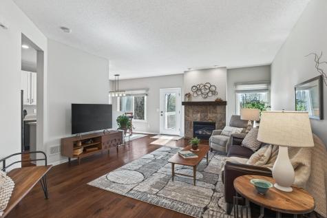 662 Sutherland Drive Woodbury MN 55129
