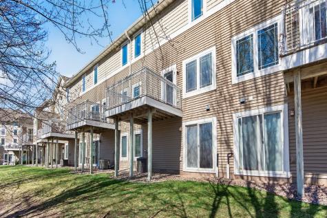 662 Sutherland Drive Woodbury MN 55129