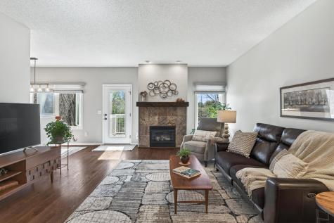 662 Sutherland Drive Woodbury MN 55129