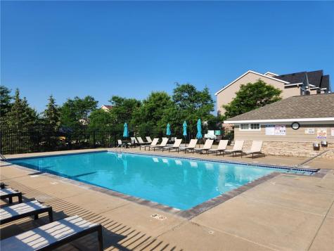 662 Sutherland Drive Woodbury MN 55129